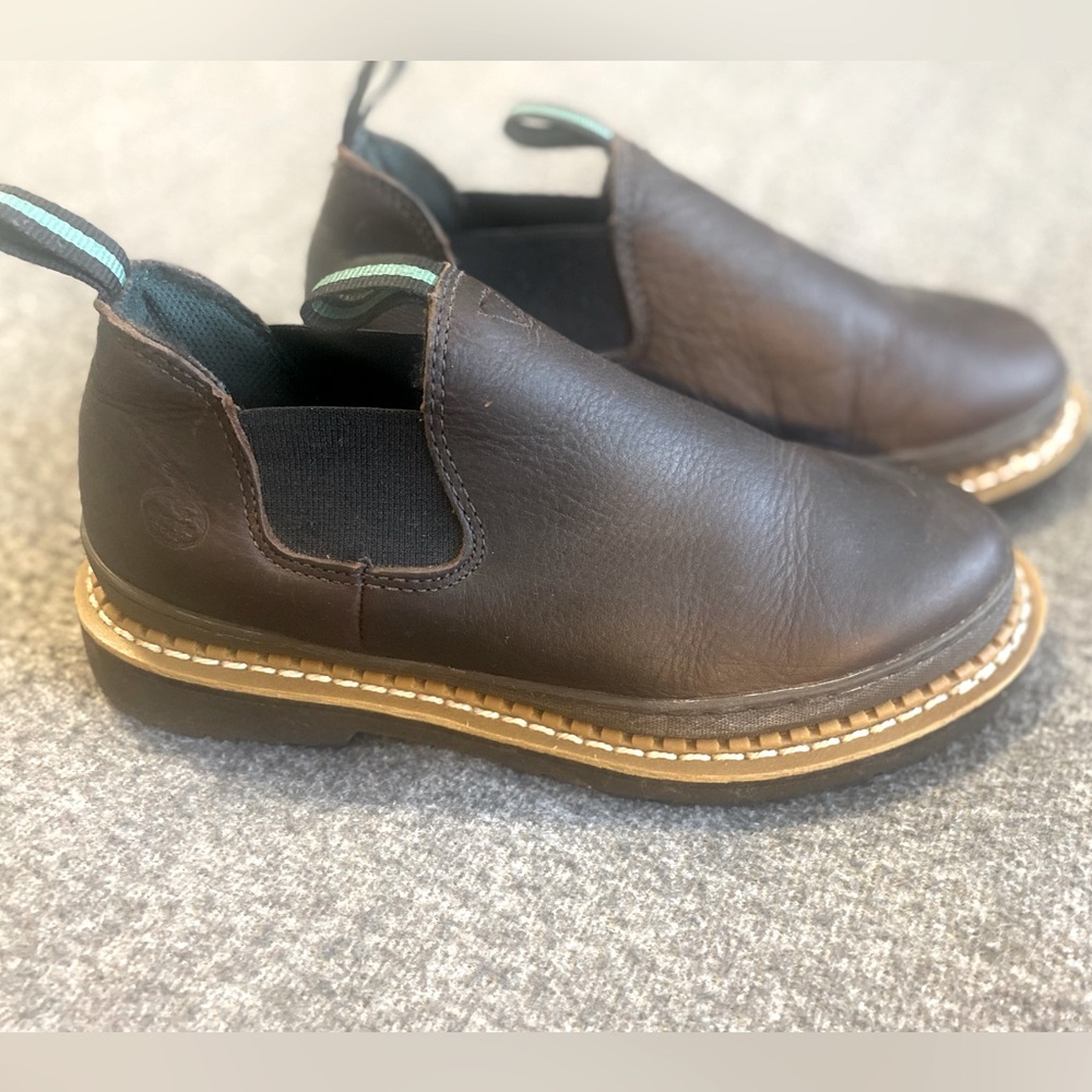 Woman’s Georgia Romeo’s